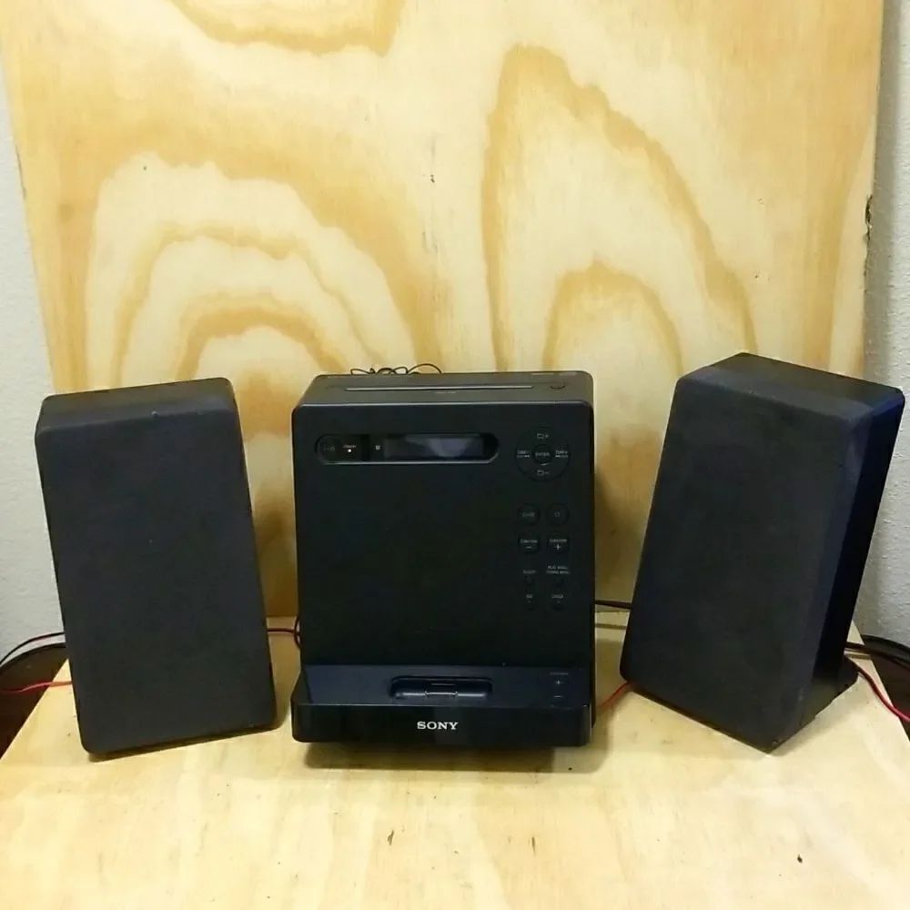 SONY CD Receiver Model HCD-LX201 With Speakers *NO Remote* - Works Great